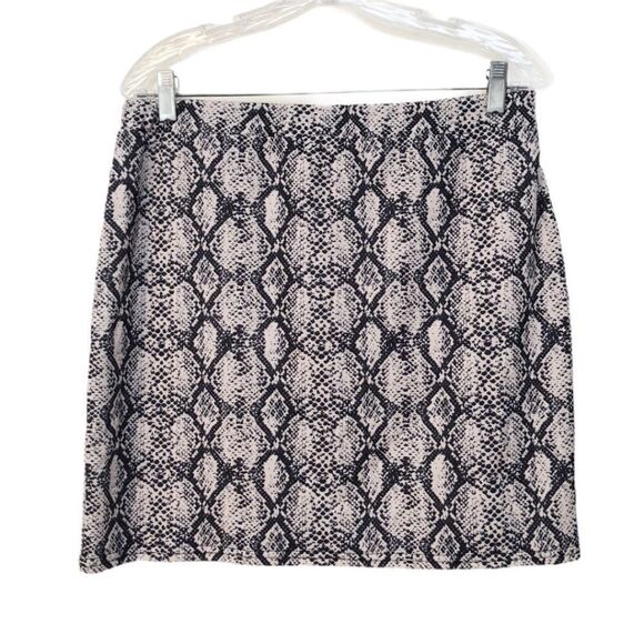 BOOHOO SKIRT Snake Print Mini Skirt Boohoo - Picture 3 of 9